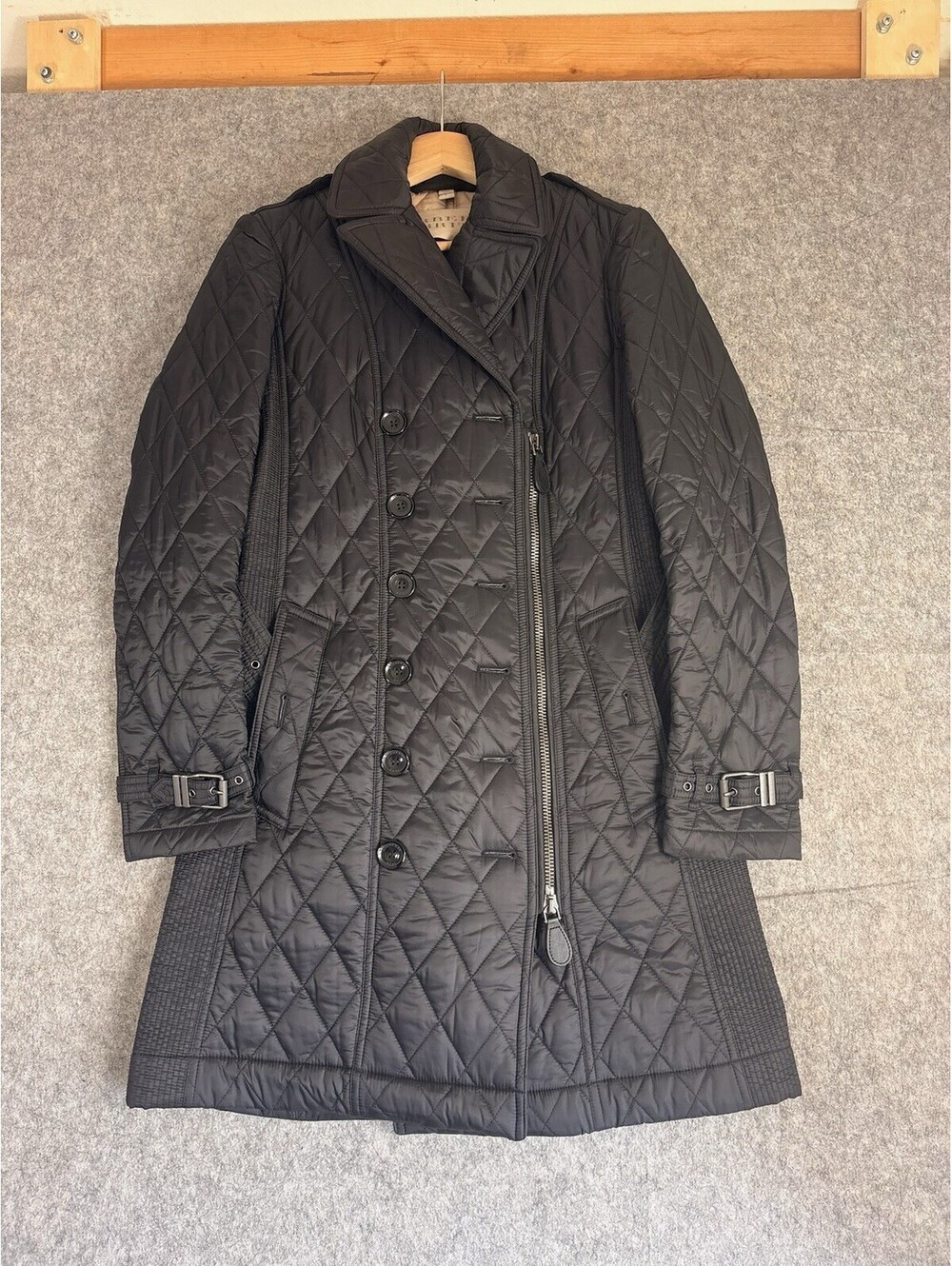 Burberry Brit Small Authentic Black Diamond quilted Full Zip Puffer Jacket